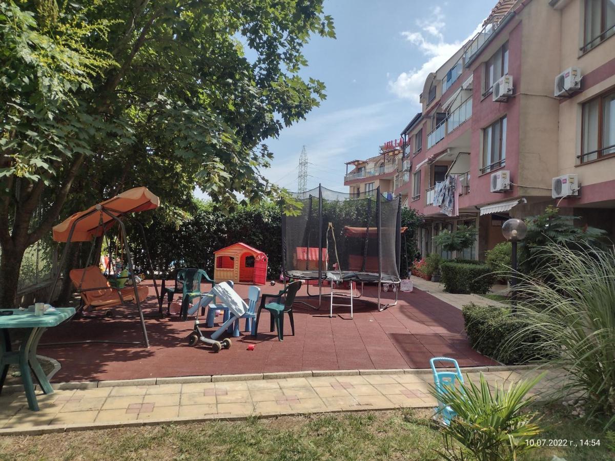 Апартамент На Къмпинг Градина Chernomorets Exterior photo